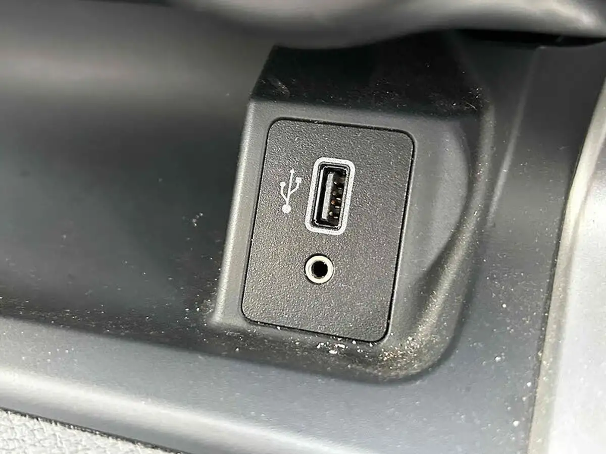 2021-nissan-navara-23dci-tt-n-connecta-8-navi-big-43