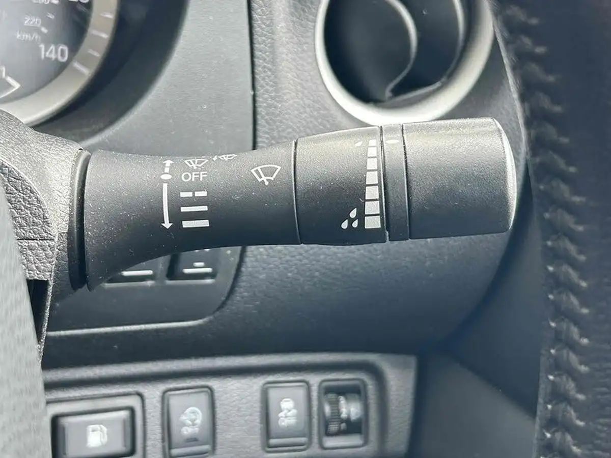 2021-nissan-navara-23dci-tt-n-connecta-8-navi-big-22