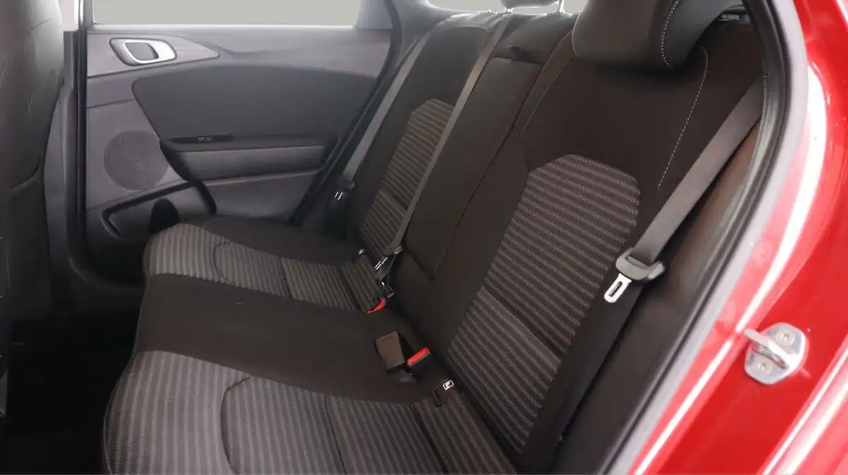 2023-kia-ceed-15-t-gdi-2-158bhp-sportswagon-big-15