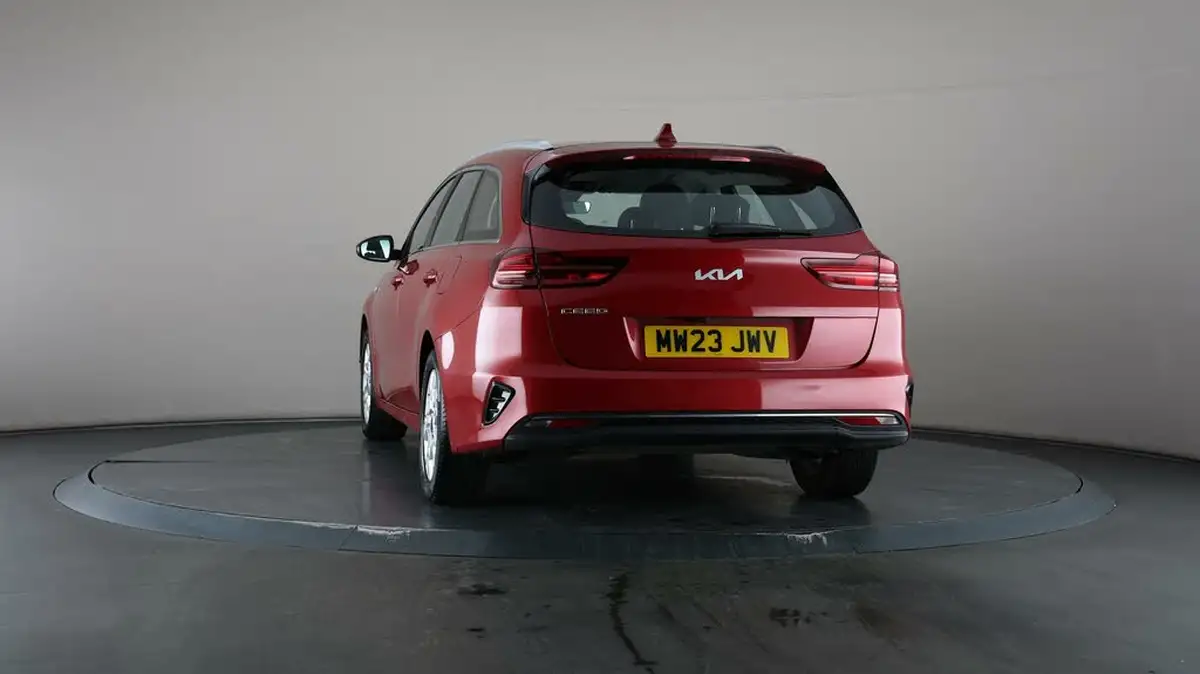2023-kia-ceed-15-t-gdi-2-158bhp-sportswagon-big-36