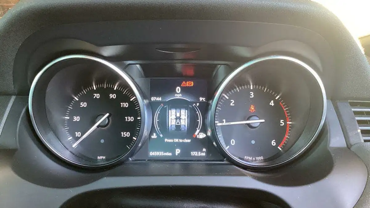 2019-land-rover-range-rover-evoque-20td4-hse-dynamic-awd-ss-hatchback-5d-auto-big-6