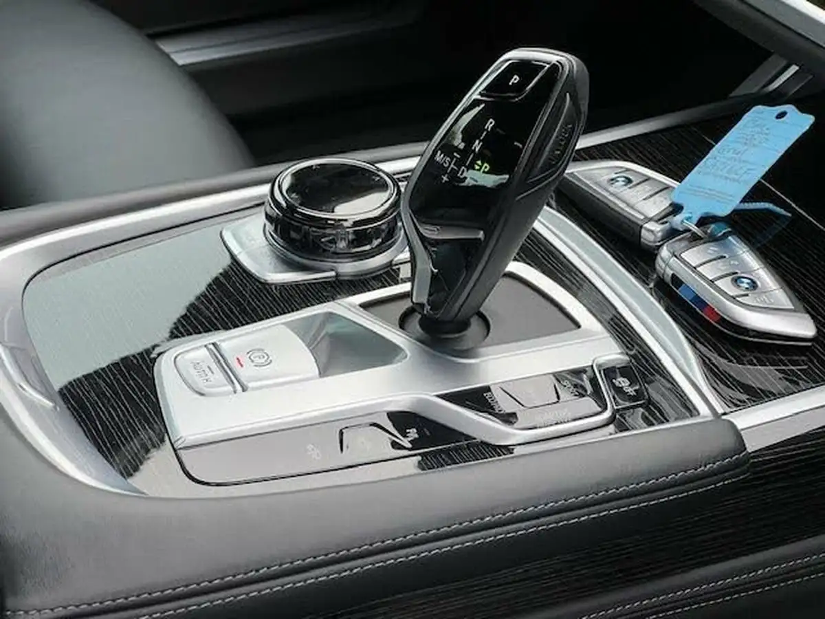 2021-bmw-7-series-30td-730d-m-sport-big-13