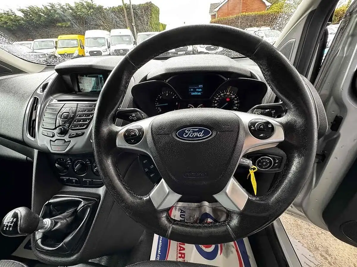 2017-ford-transit-connect-15tdci-l2-240-limited-big-31