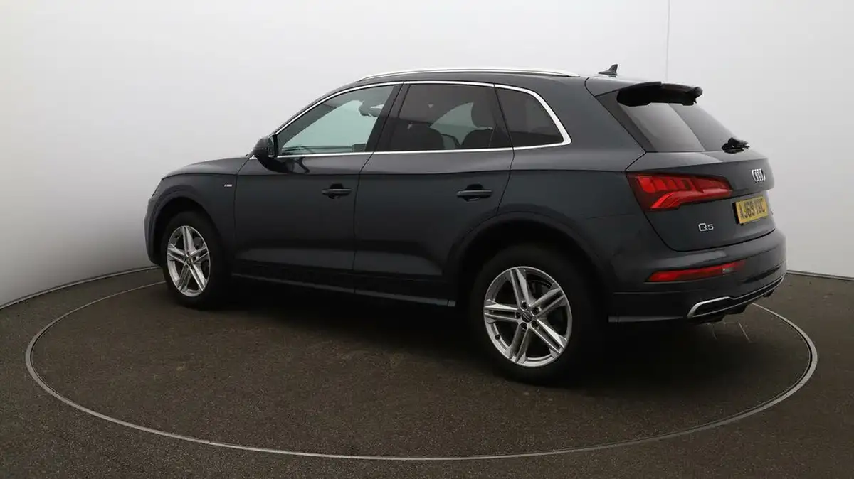 2019-audi-q5-20-45-tfsi-s-line-big-25