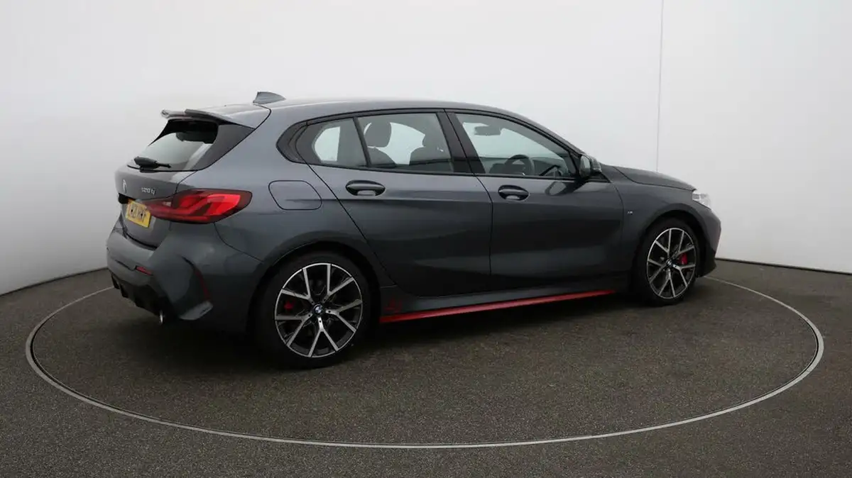 2021-bmw-1-series-20-128ti-lcp-big-43