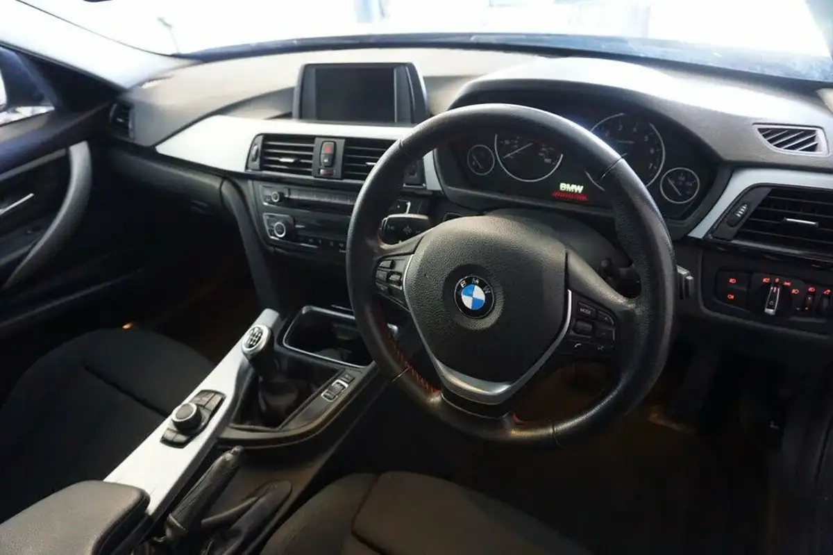 2013-bmw-3-series-20-320i-sport-184bhp-ss-saloon-4d-big-15
