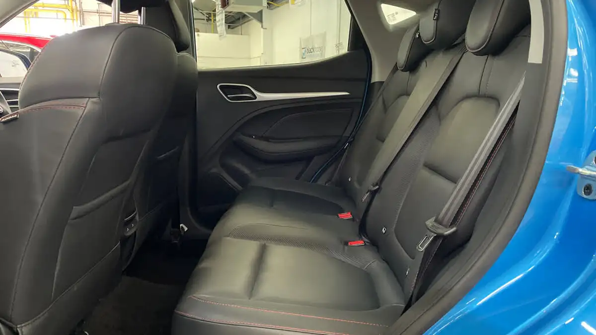 2023-mg-zs-suv-15-vti-tech-exclusive-big-13