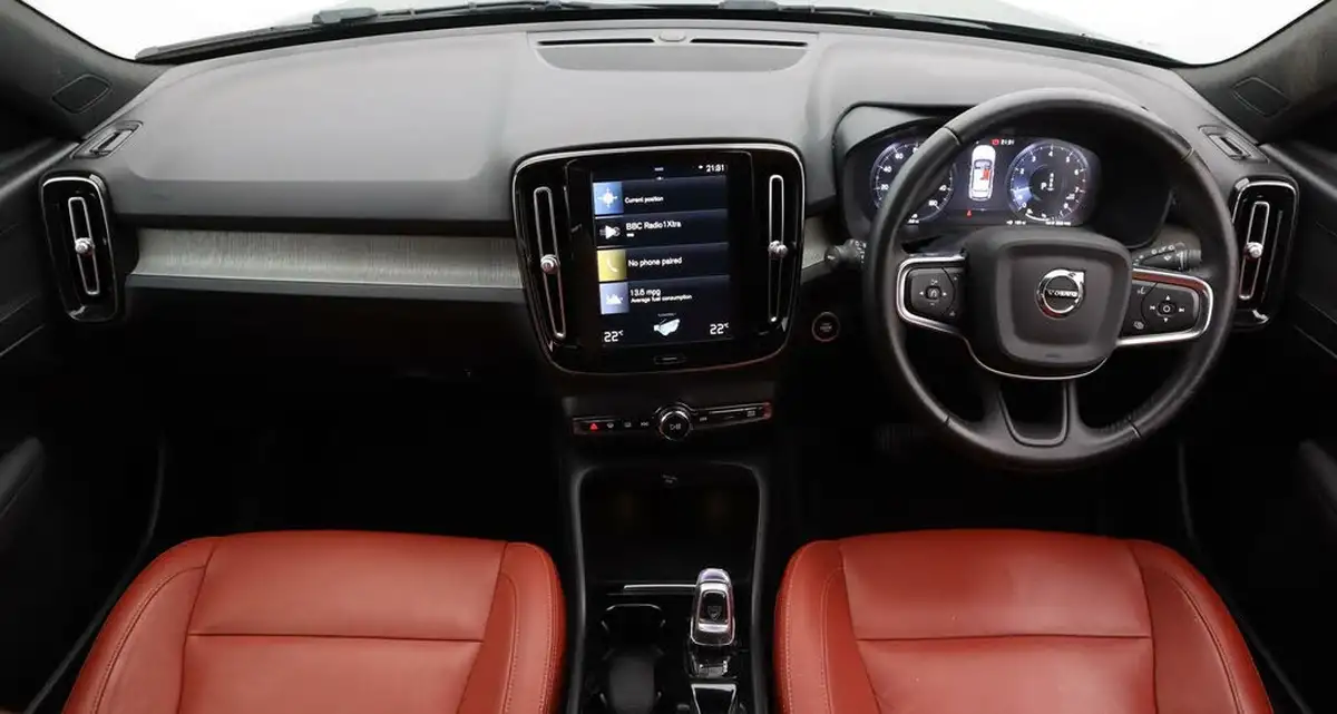 2020-volvo-xc40-15-t3-inscription-geartronic-big-13