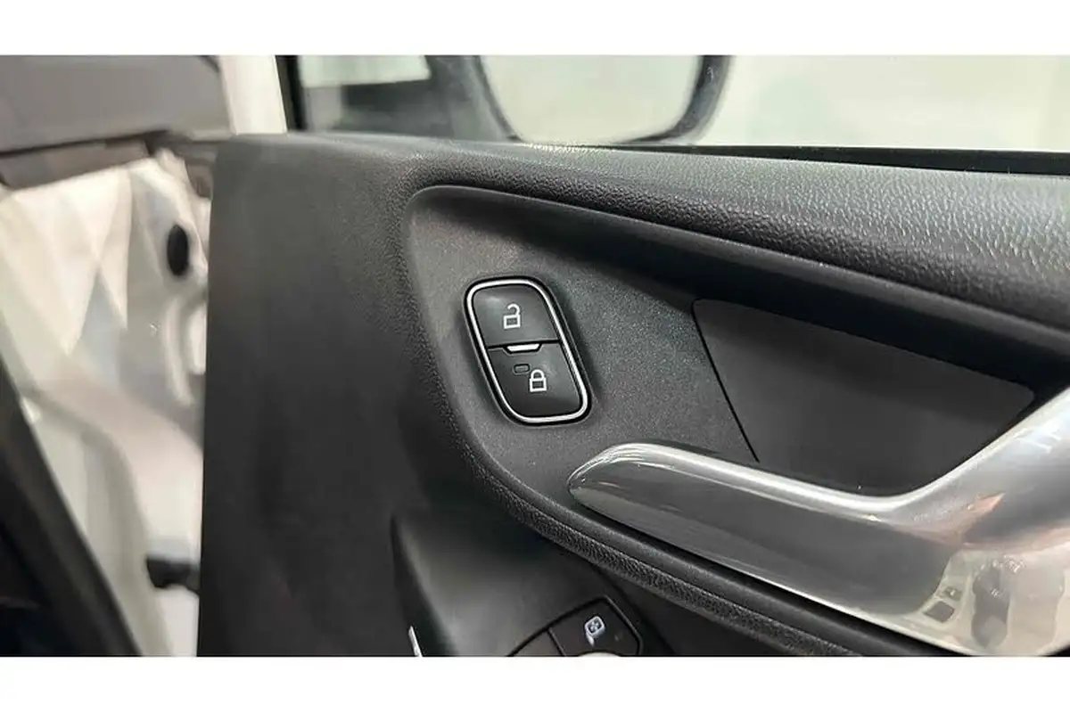 2019-ford-fiesta-10t-zetec-5d-big-23