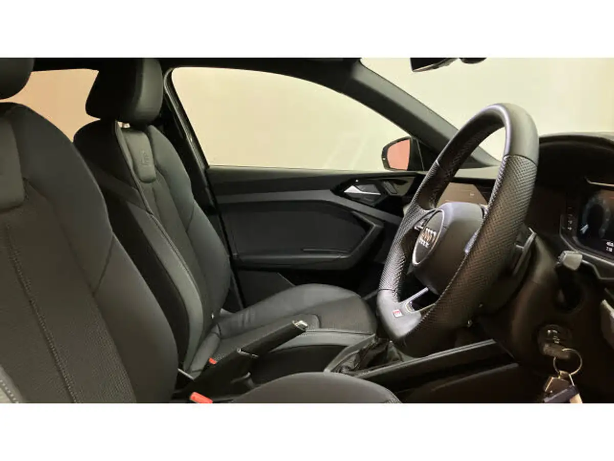 2024-audi-a1-15-35-tfsi-black-edition-big-14