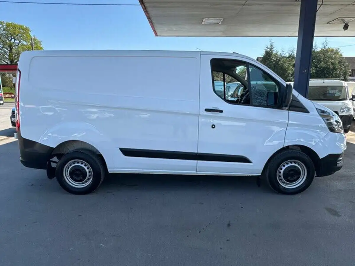 2022-ford-transit-custom-20tdci-280-l1h1-leader-105pseu6dt-panel-van-big-8