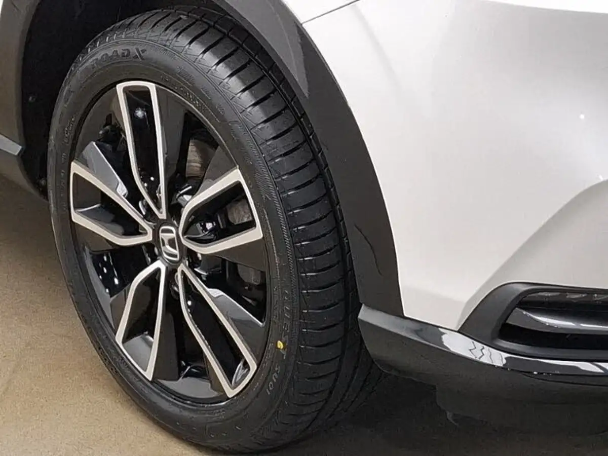 2022-honda-hr-v-15-i-mmd-advance-big-8
