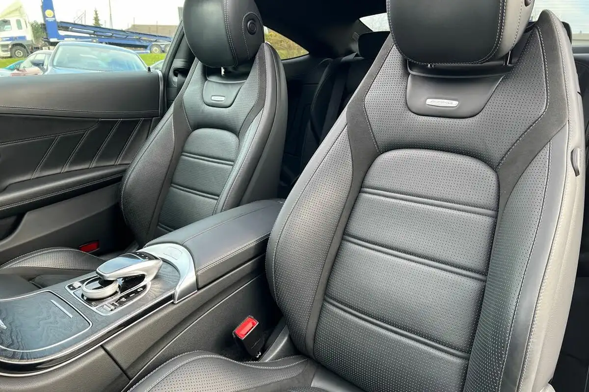 2017-mercedes-benz-c-class-40-c63-amg-premiumss-coupe-2d-speedshift-mct-big-10
