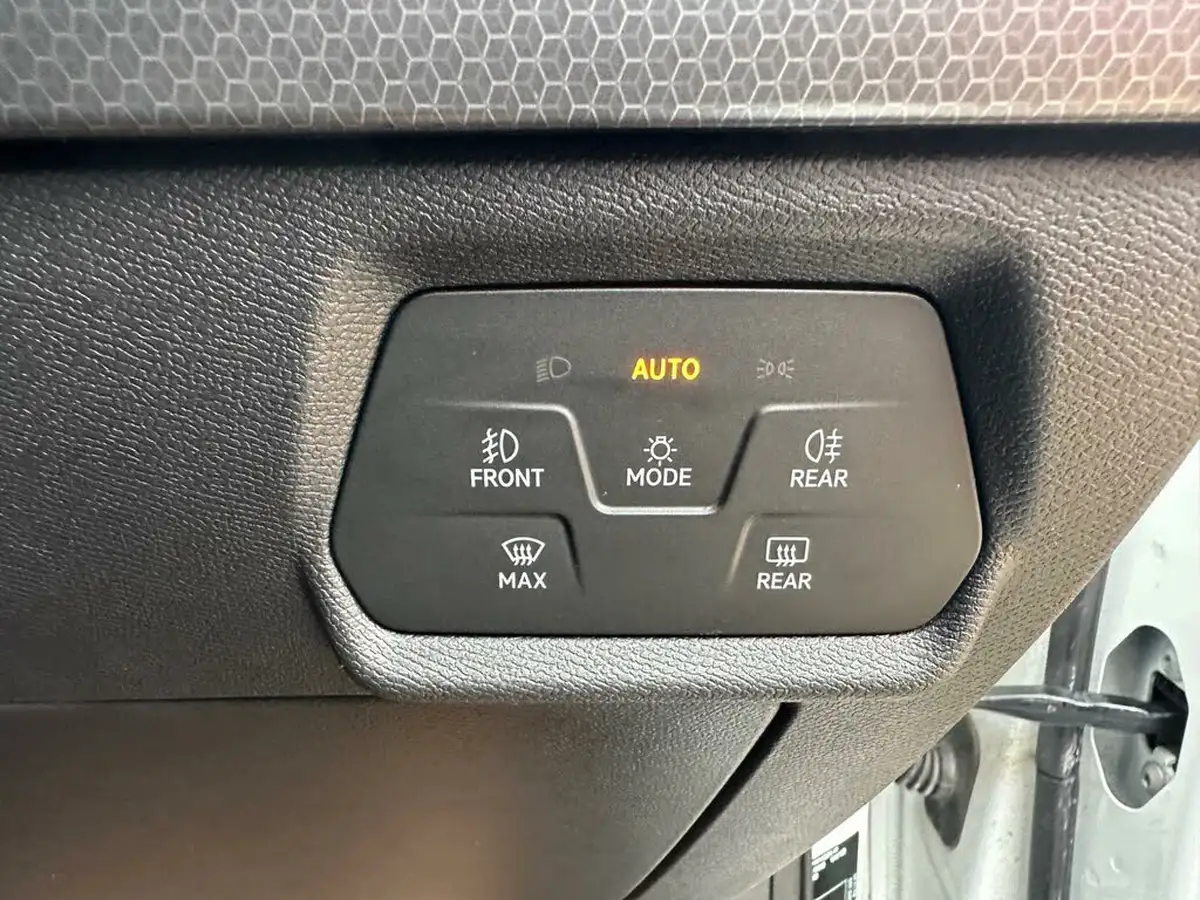 2022-seat-leon-10-tsi-evo-se-estate-big-21