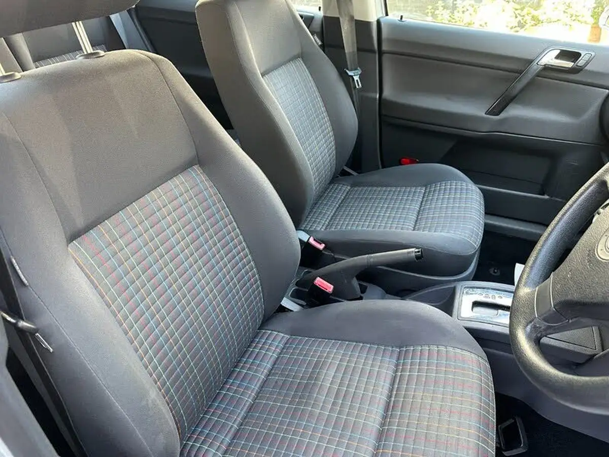 2008-volkswagen-polo-14-s-5d-auto-big-9