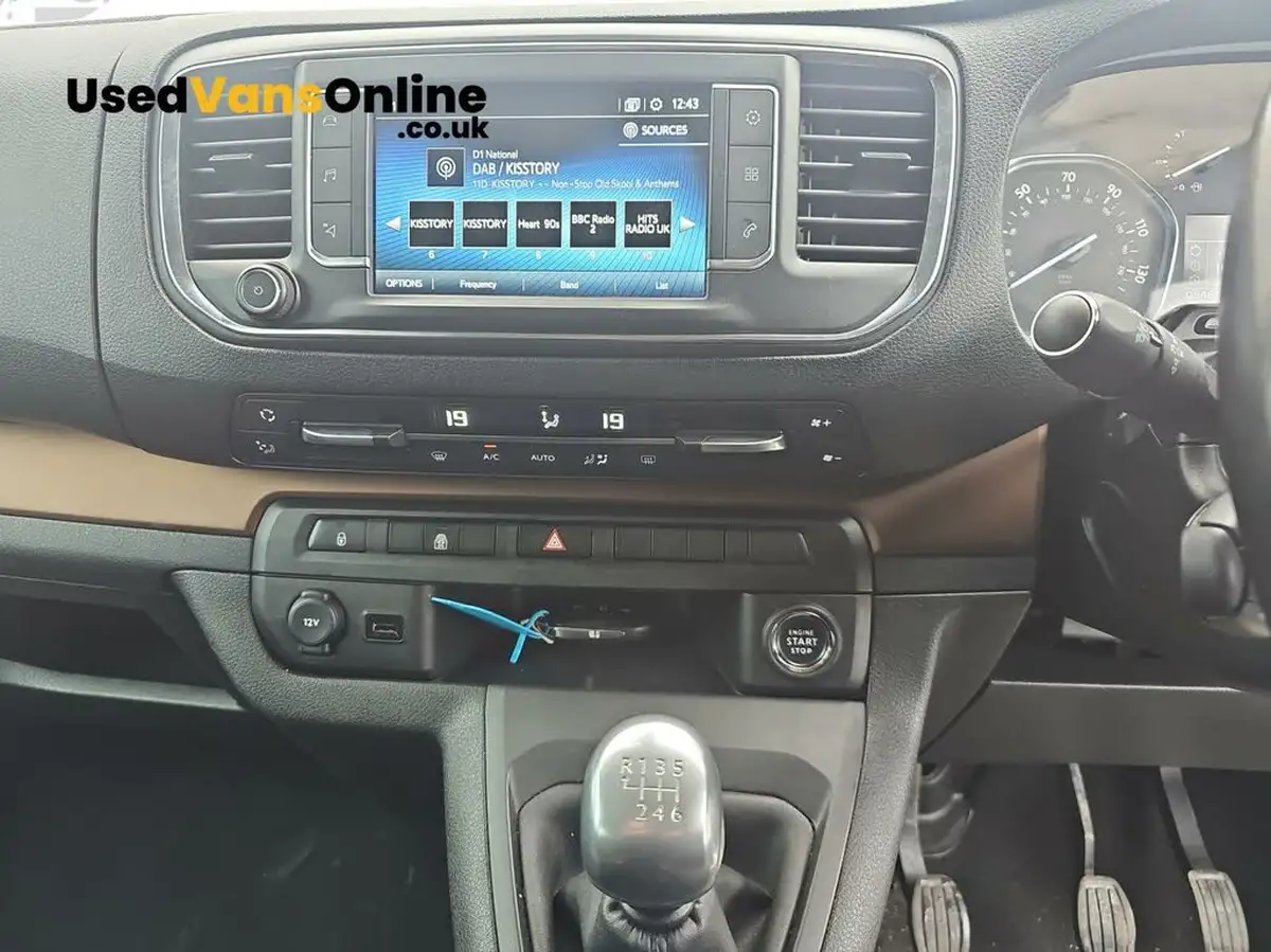 2019-toyota-proace-verso-20d-family-150ps-l1ss-big-12