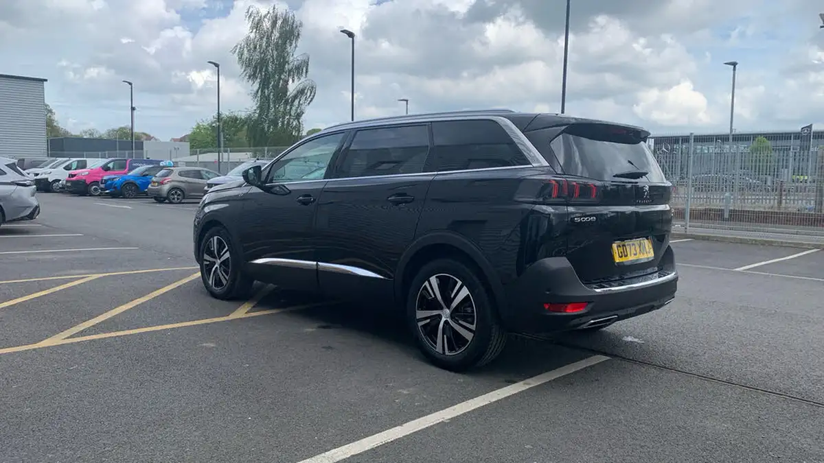2024-peugeot-5008-suv-12-gt-134bhp-big-4