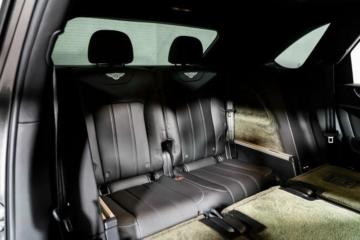 2019-bentley-bentayga-40-v8-big-23