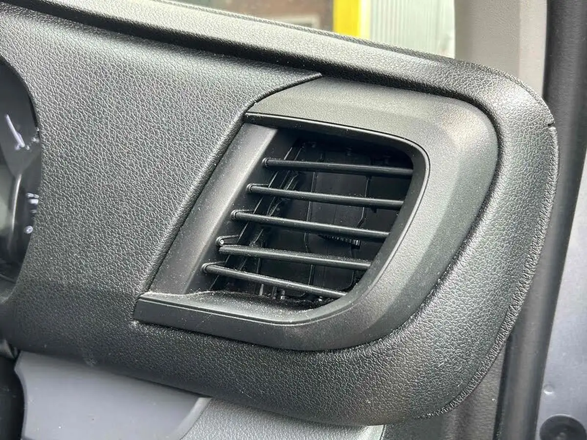 2022-vauxhall-vivaro-20td-3100-l2h1-sportive-big-34