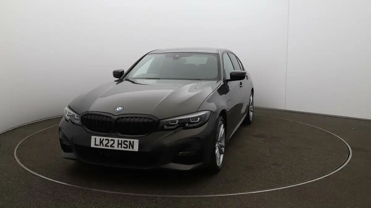 2022-bmw-3-series-20-330e-m-sport-pro-edition-saloon-4d-big-30