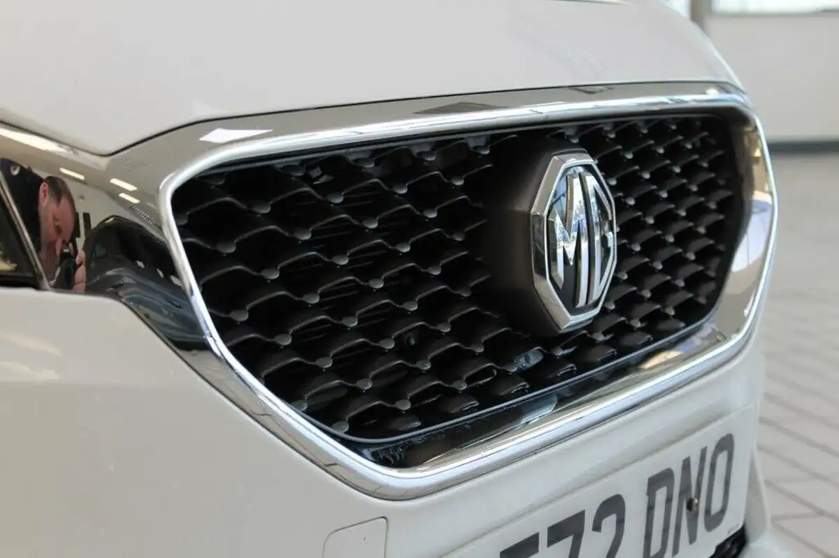 2023-mg-mg3-15-vti-tech-exclusive-nav-big-43