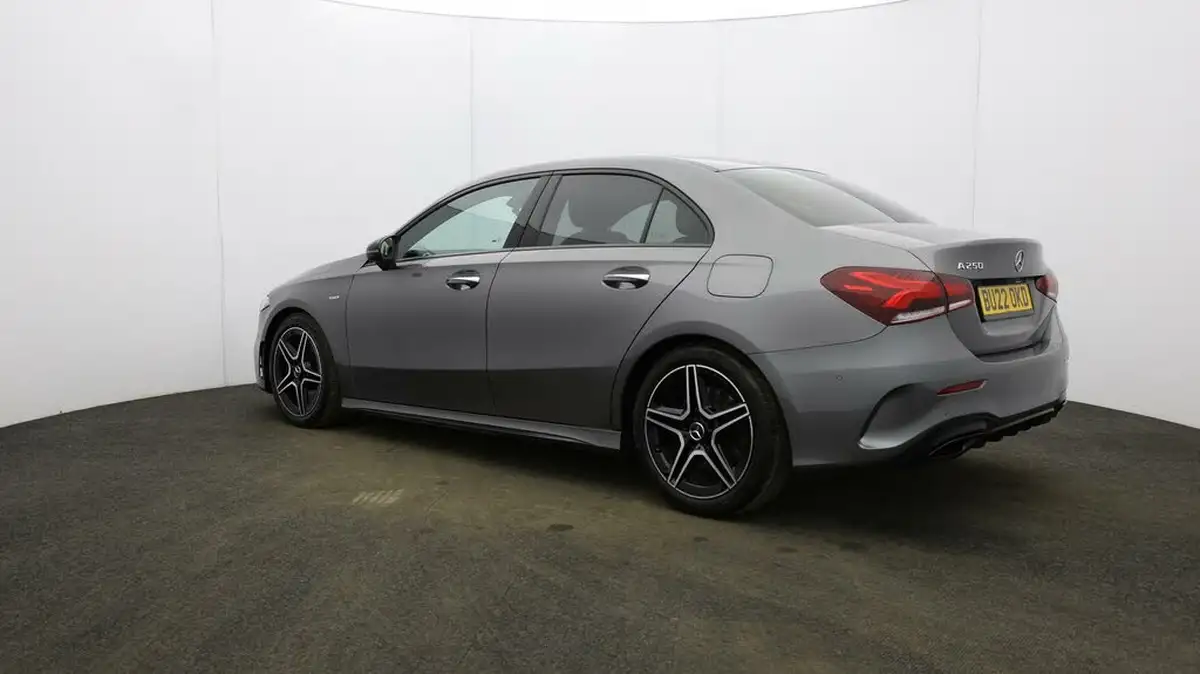 2022-mercedes-benz-a-class-20-a250-amg-line-premium-edition-saloon-4d-big-56