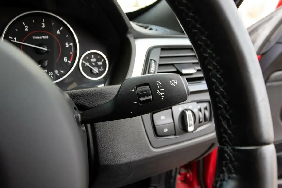 2015-bmw-3-series-20td-320d-m-sport-gt-184bhp-auto-big-17