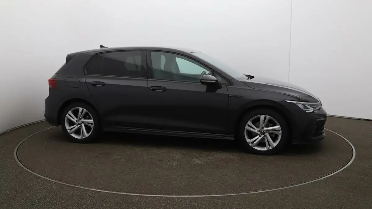 2022-volkswagen-golf-15-tsi-r-line-150ps-hatchback-big-41