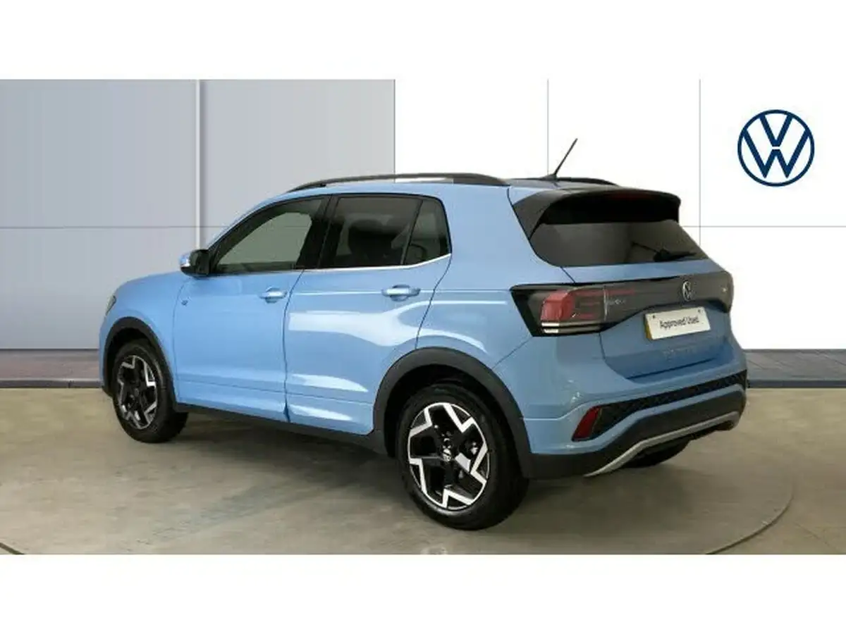 2025-volkswagen-t-cross-10-tsi-r-line-big-2