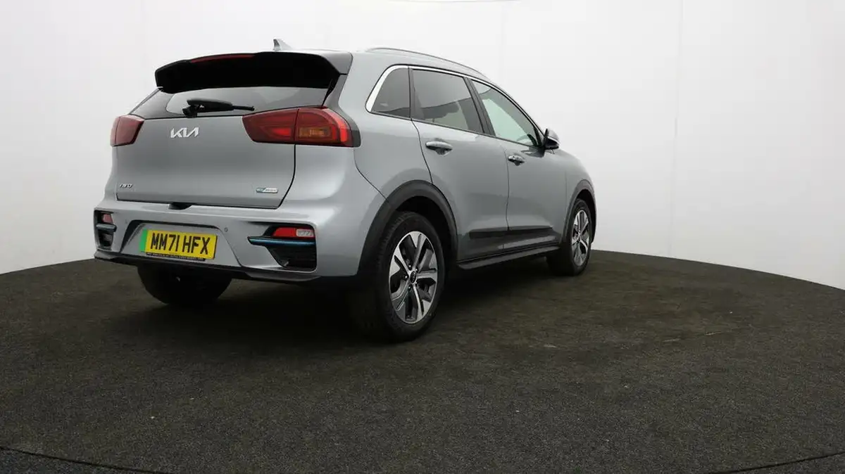 2022-kia-e-niro-ev-2-64-big-75