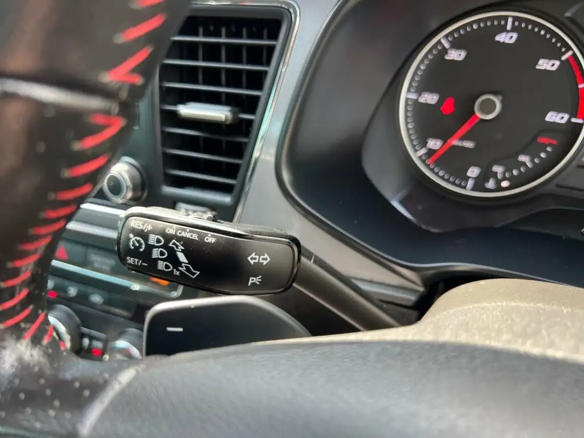 2015-seat-leon-20td-fr-tech-pack-cr-184ps-hatchback-5d-dsg-big-18