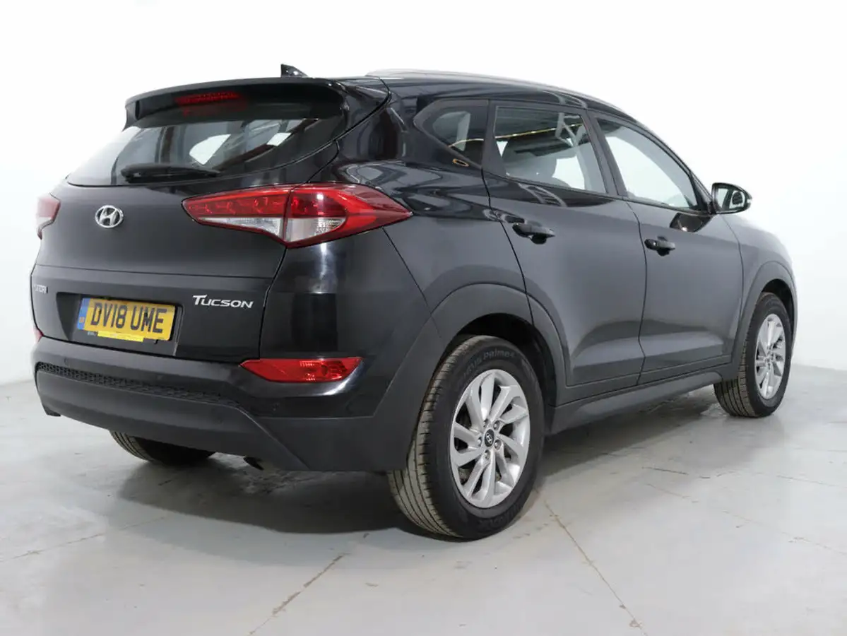 2018-hyundai-tucson-17crdi-blue-drive-se-nav-116ps-big-6