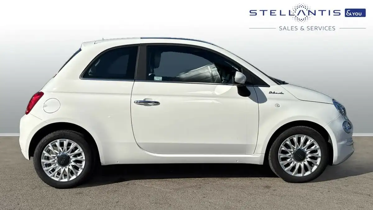 2022-fiat-500-10-dolcevita-big-1