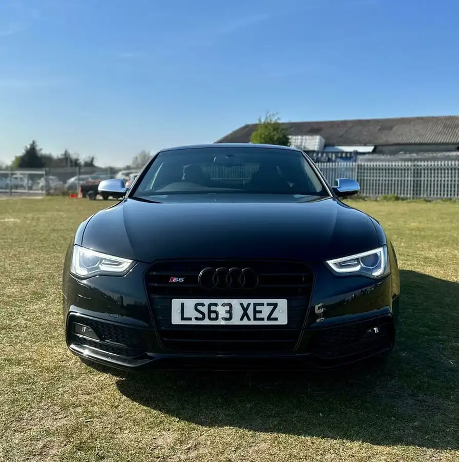 2013-audi-s5-30-quattro-black-edition-tfsi-coupe-3d-big-4