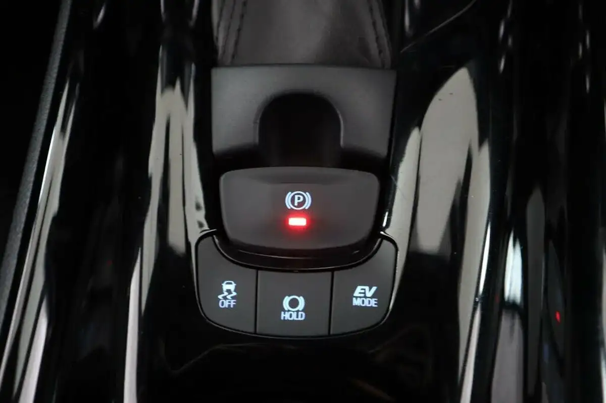 2018-toyota-c-hr-18-vvt-i-excel-big-18