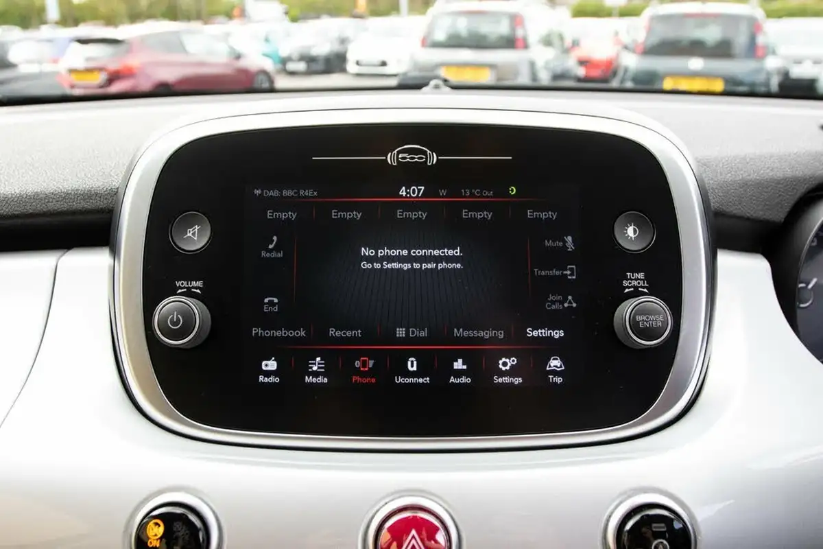 2021-fiat-500x-10-firefly-turbo-urban-big-23