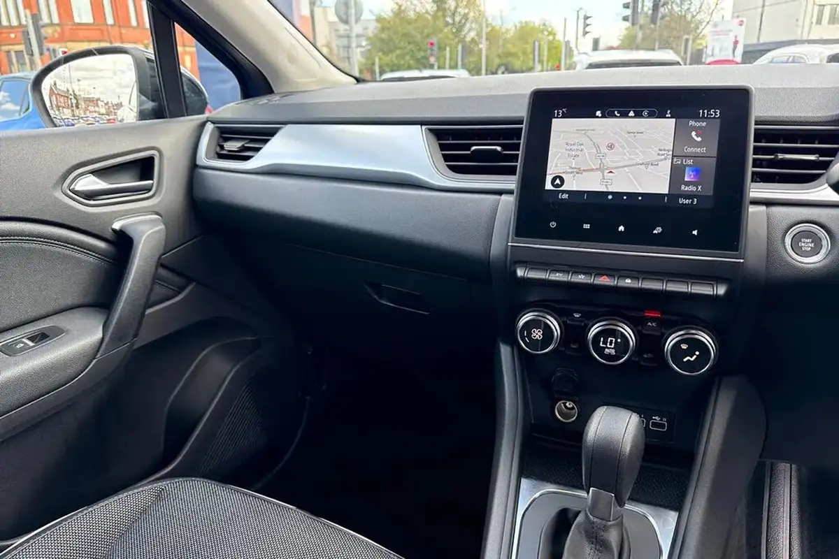2023-renault-captur-16-techno-145ps-full-big-19