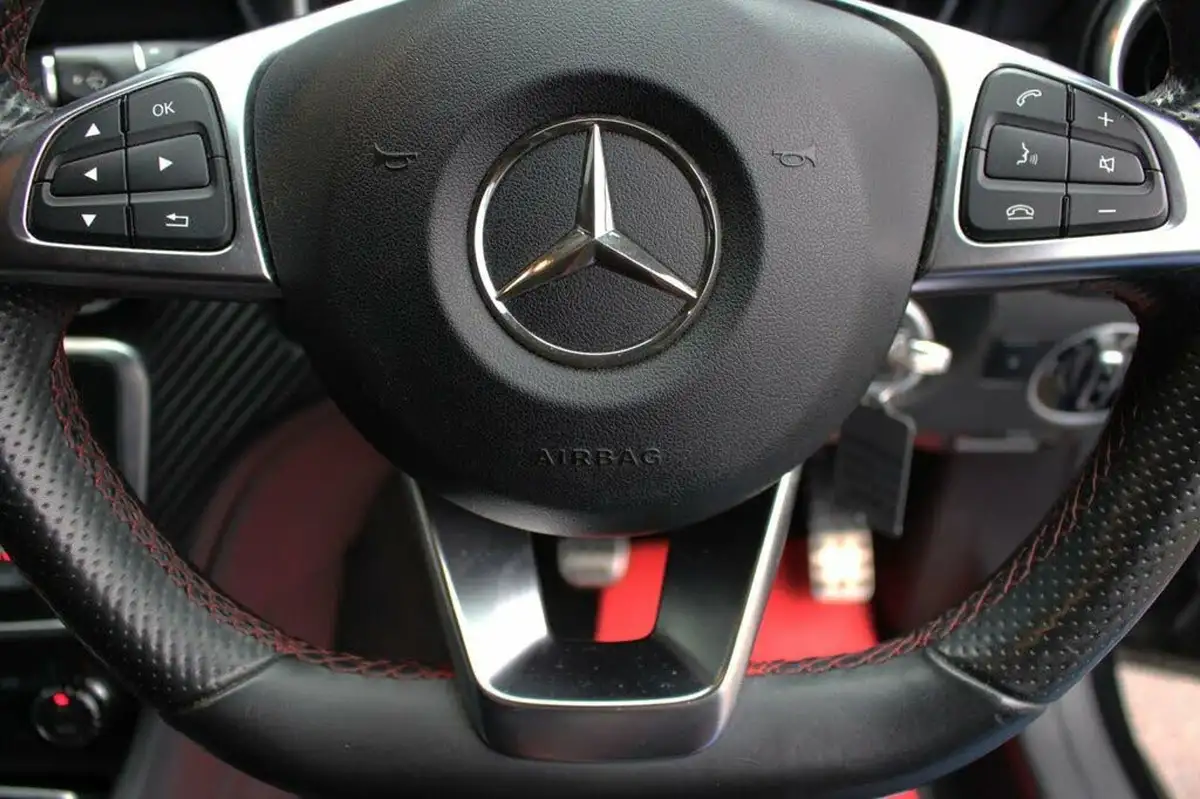 2015-mercedes-benz-a-class-15d-a180d-amg-line-executivess-big-13