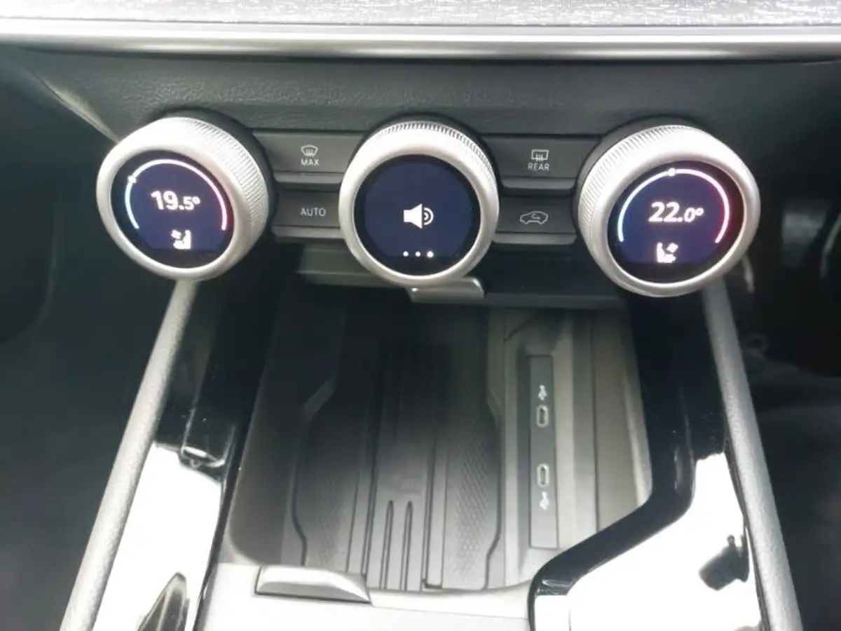 2024-skoda-superb-20tdi-se-l-150ps-scr-estate-dsg-big-14