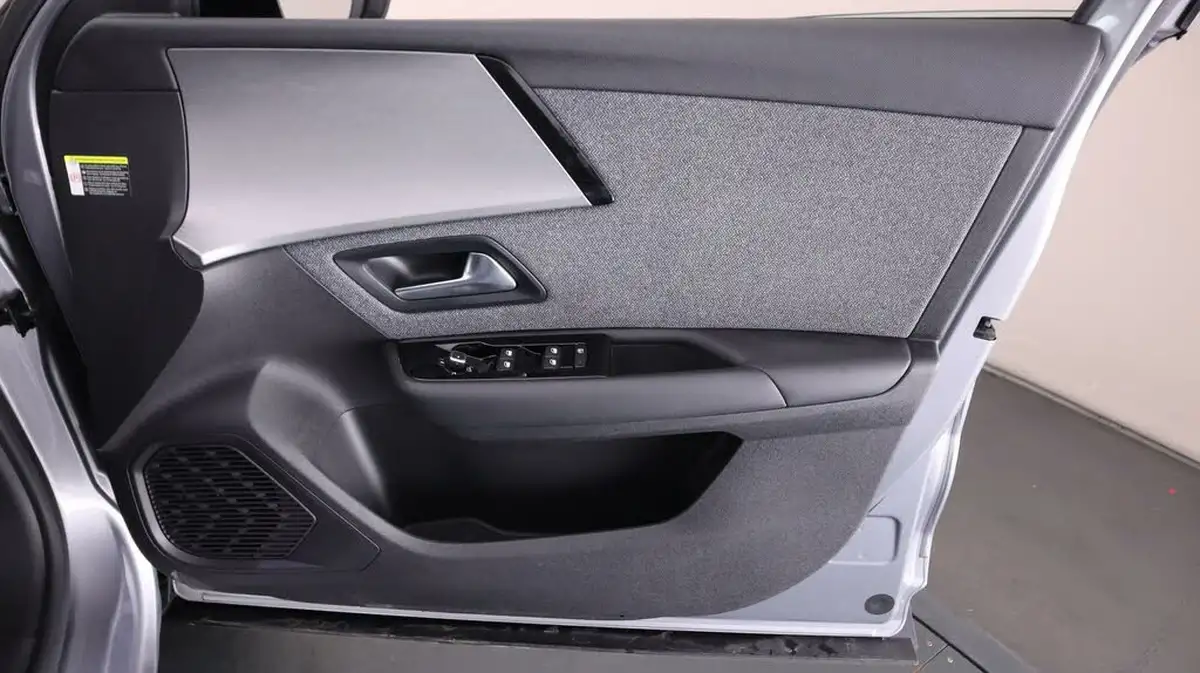 2022-citroen-c5-x-12-puretech-sense-plus-big-14