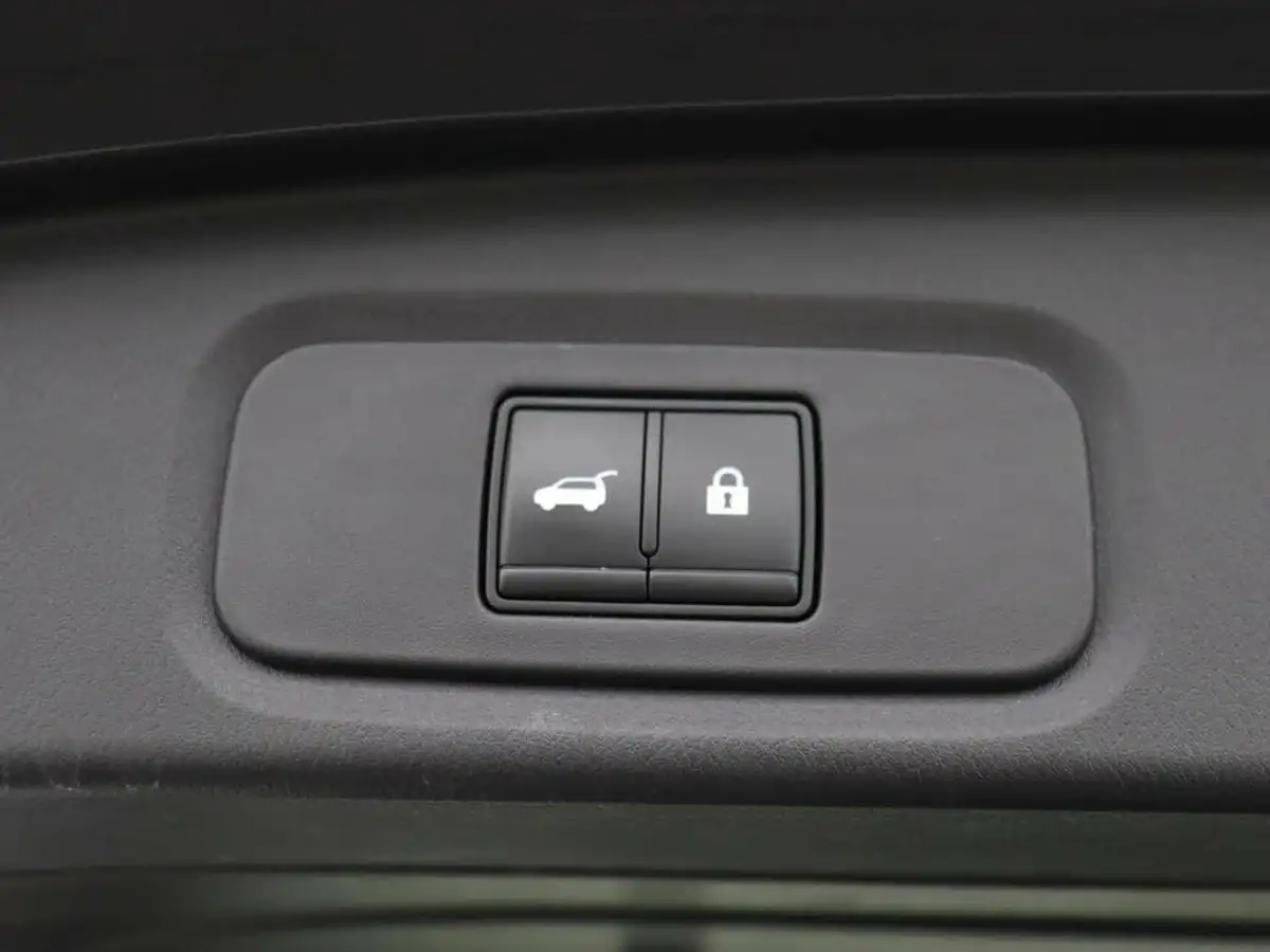 2022-nissan-qashqai-13-dig-t-tekna-158ps-xtronic-big-10