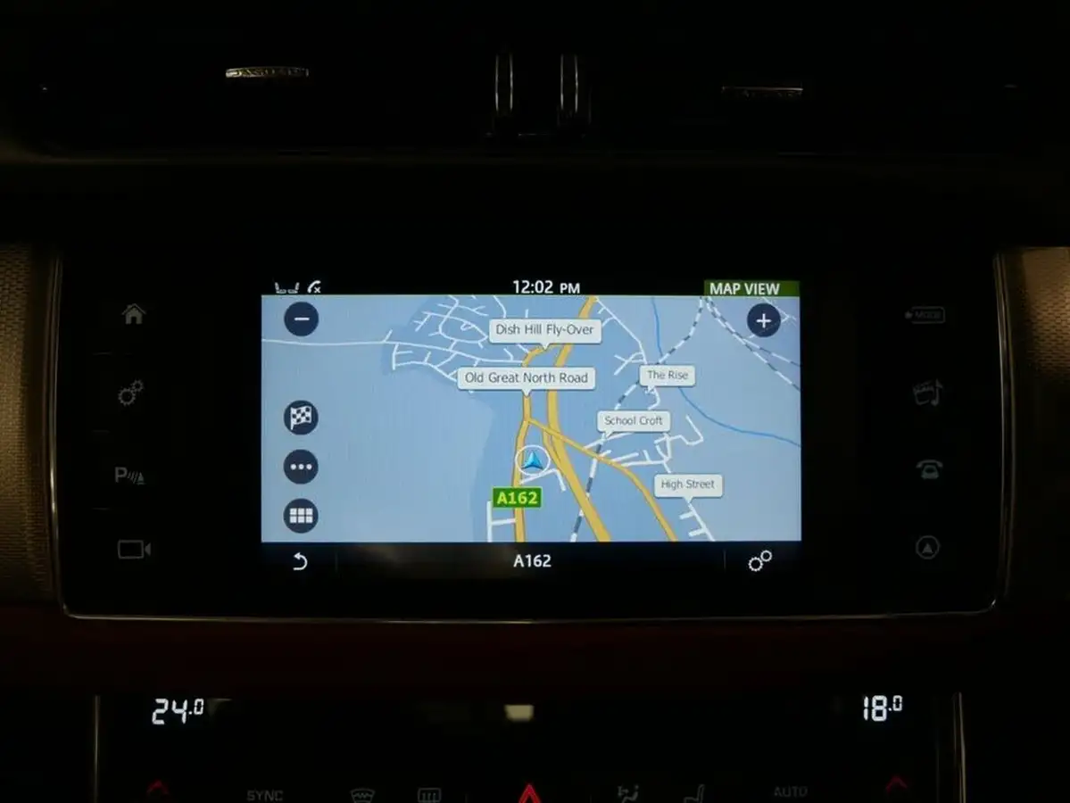 2016-jaguar-xf-20td-portfolio-180ps-auto-big-4