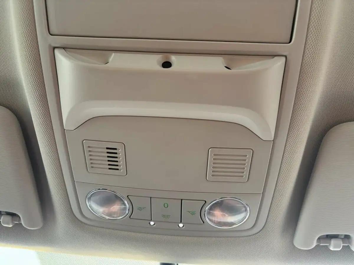 2019-skoda-octavia-16tdi-se-technology-estate-big-29