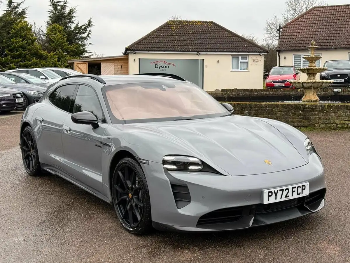 2023-porsche-taycan-e-gts-sport-turismo-big-1