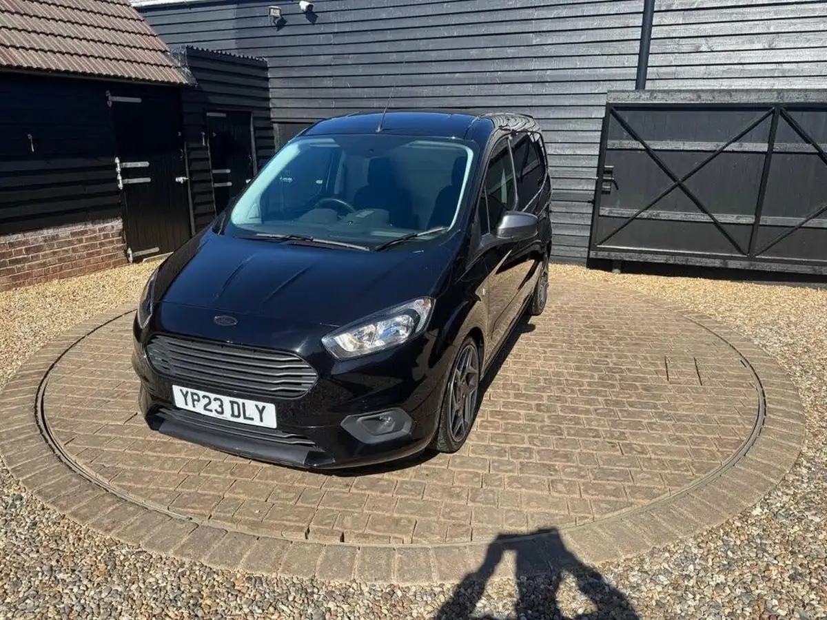 2023-ford-transit-courier-15tdci-sport-big-5