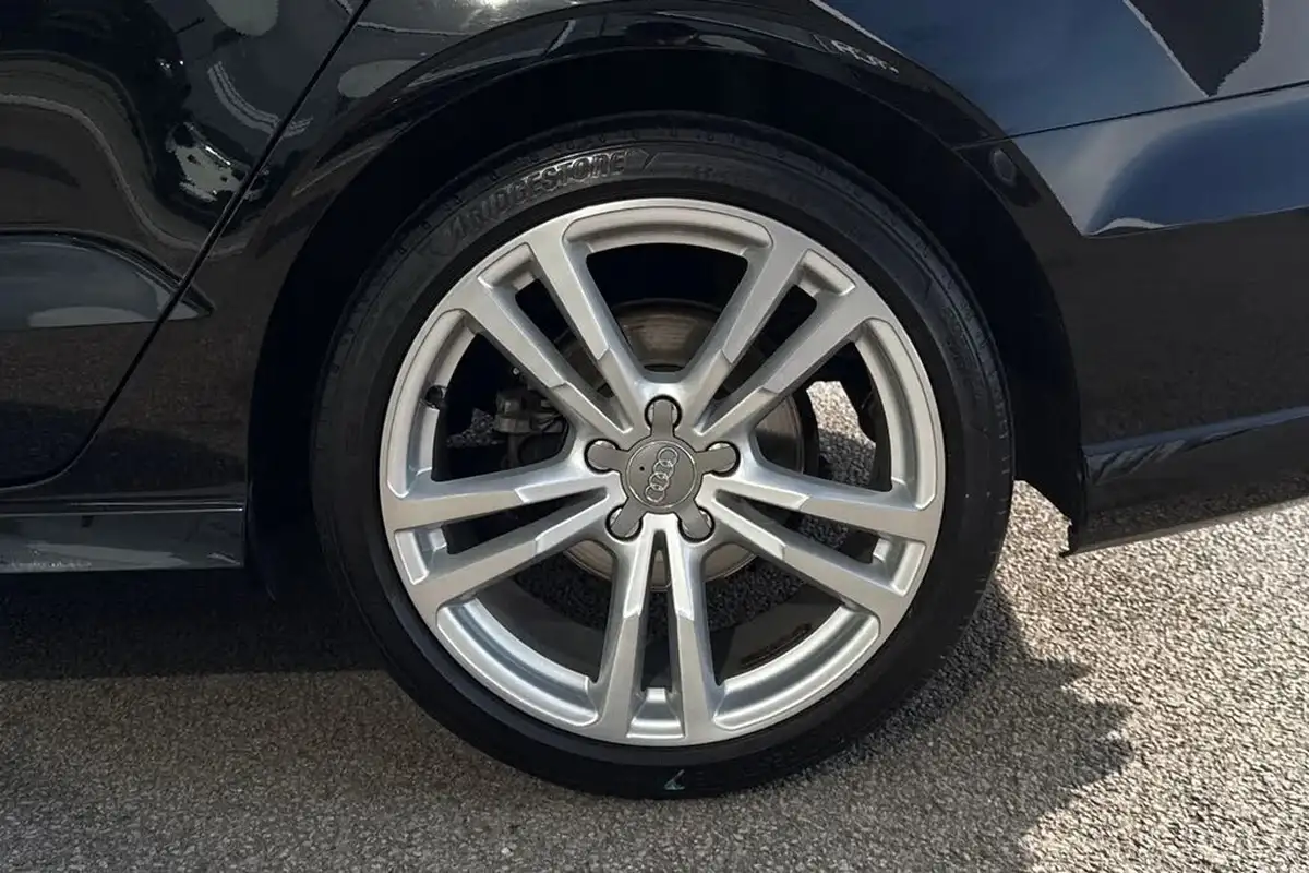 2017-audi-a3-15-tfsi-s-line-saloon-4d-tronic-big-10