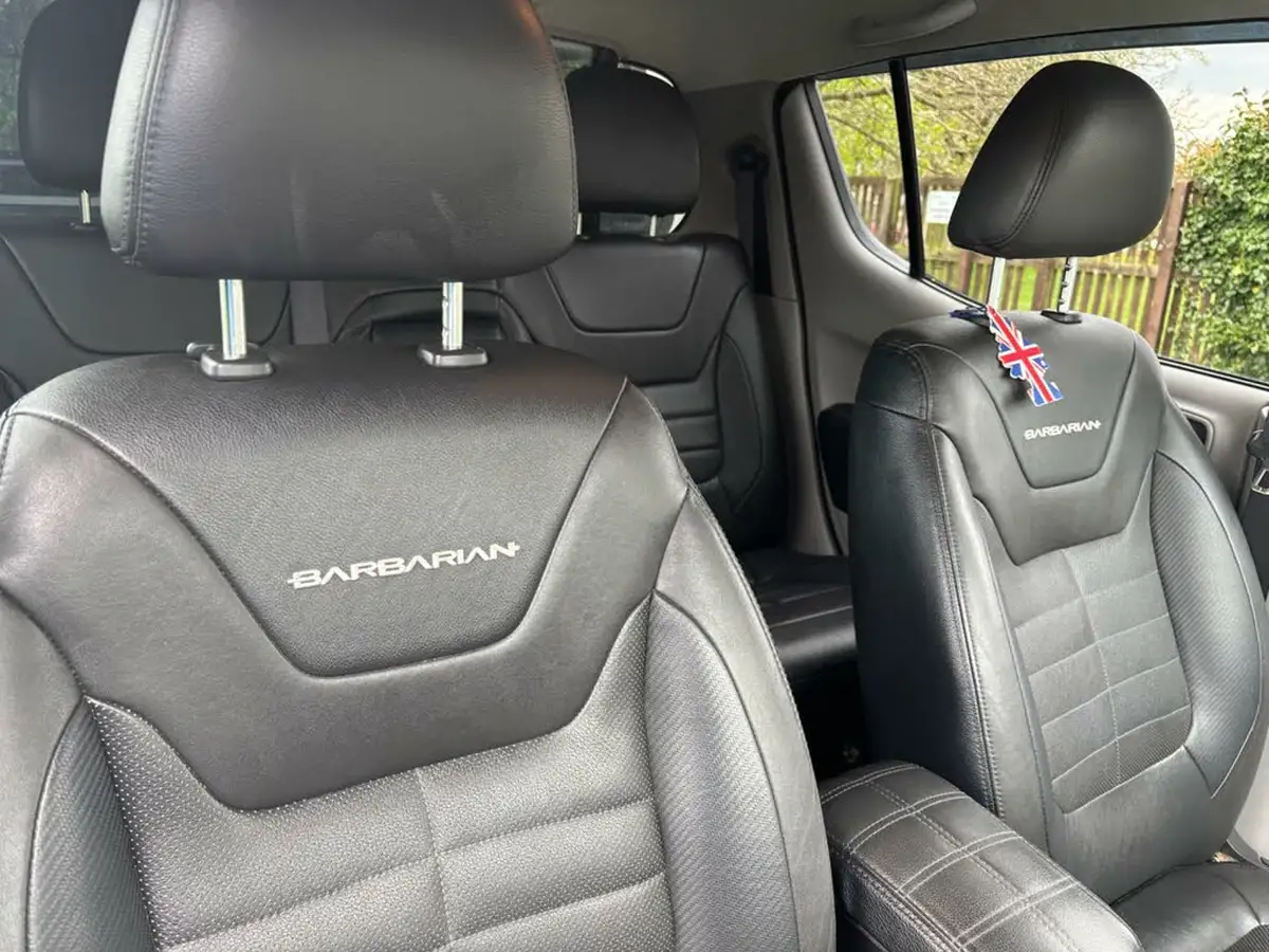 2013-mitsubishi-l200-25td-barbarian-big-10