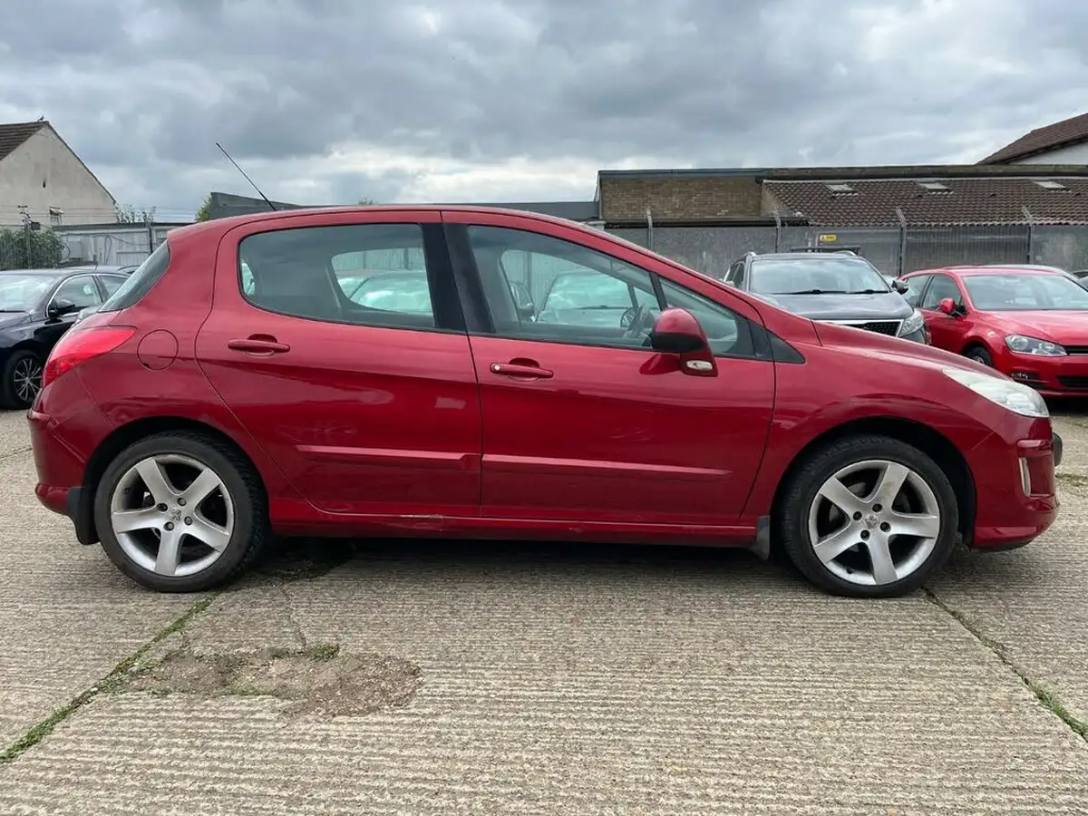 2010-peugeot-308-16-sport-vti-120bhp-5d-big-7
