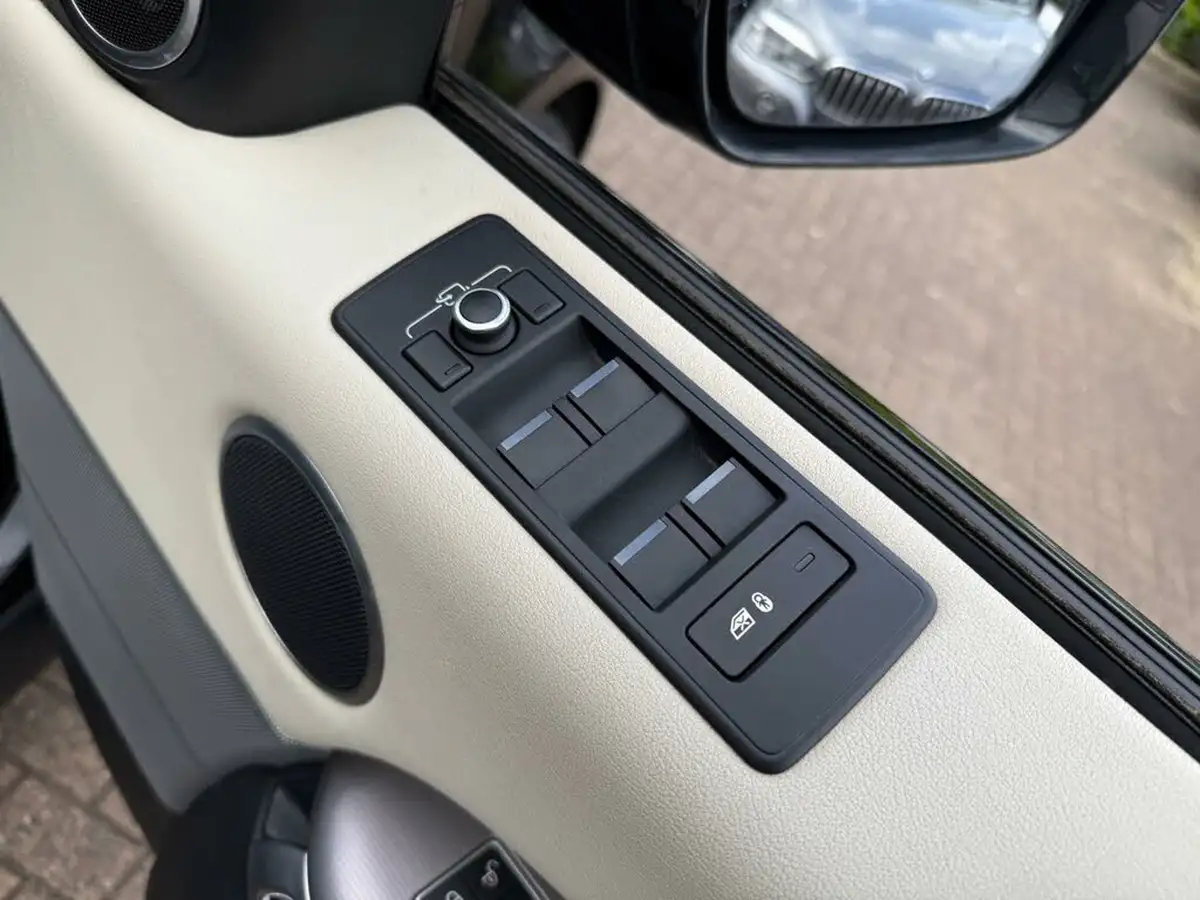 2017-land-rover-range-rover-sport-30-sd-v6-hse-306hp-big-15