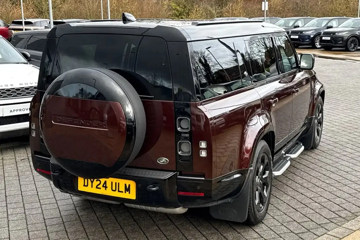 2024-land-rover-110-defender-30-d300-x-big-22